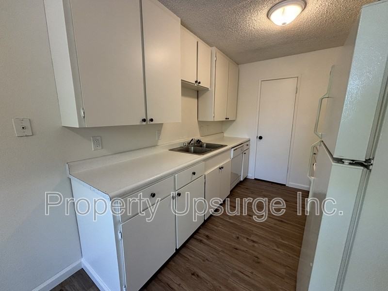 725 Kimball Rd #14 - Photo 3 of 18