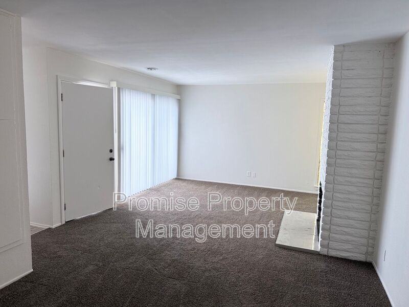 2307 - Photo 3 of 8