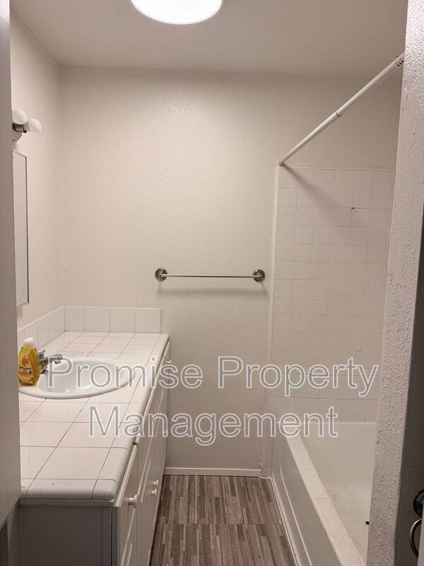 2307 - Photo 5 of 8