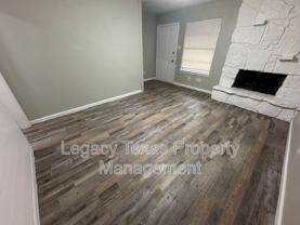 1608 Sun Valley Dr #D - Photo 1 of 1