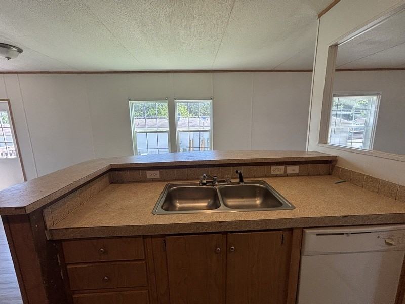 10111 Piney Creek Ct - Photo 4 of 20