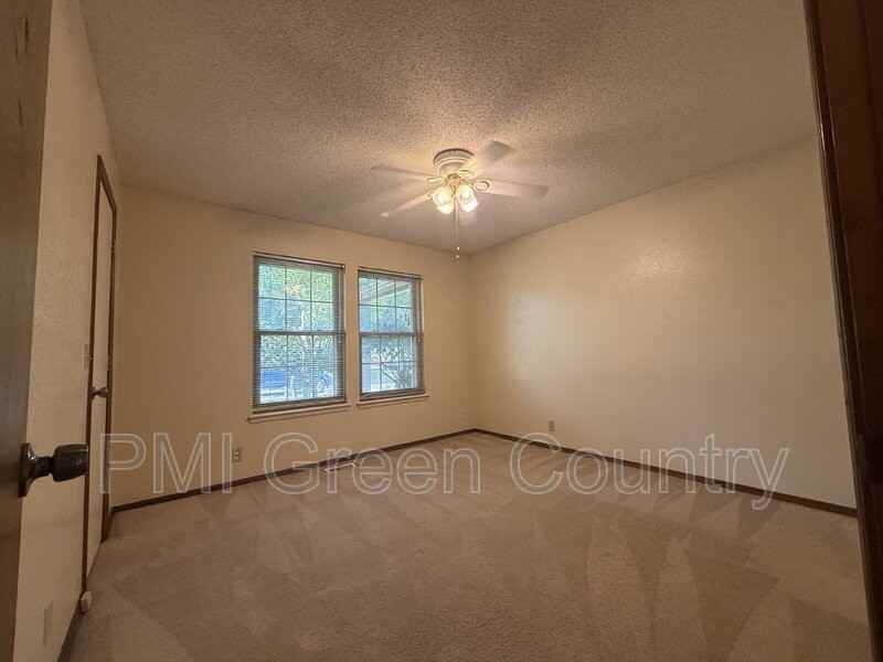 7530 E 78th St - Photo 6 of 15