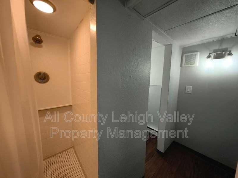 15 N Jerome St - Photo 5 of 7