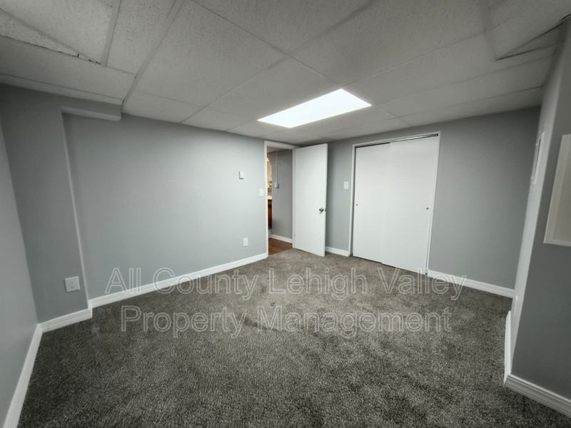 15 N Jerome St - Photo 6 of 7