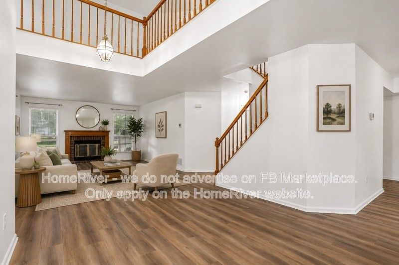 1 Colebrook Ct - Photo 5 of 33