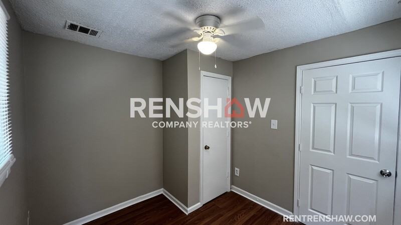 3743 Miami Ave - Photo 7 of 12