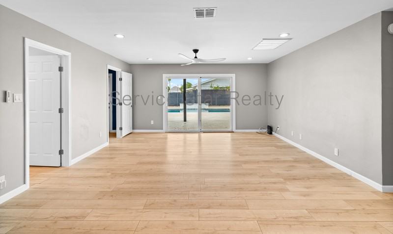 1702 N 74th St - Photo 7 of 25