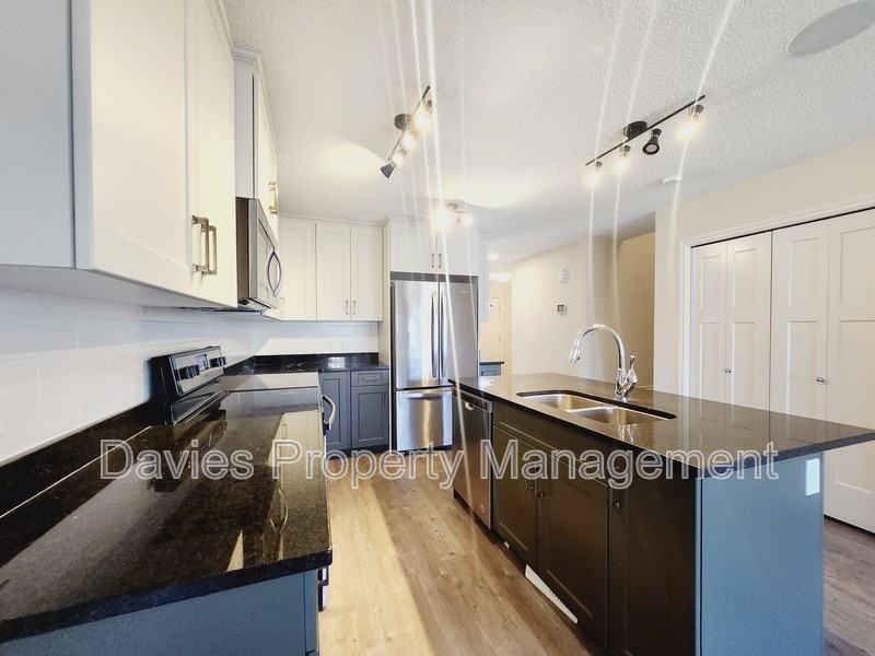 9388 224 St Nw - Photo 2 of 19