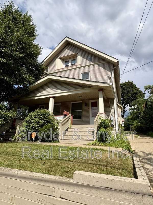 2307 &Sw 22Nd St. - Photo 2 of 20