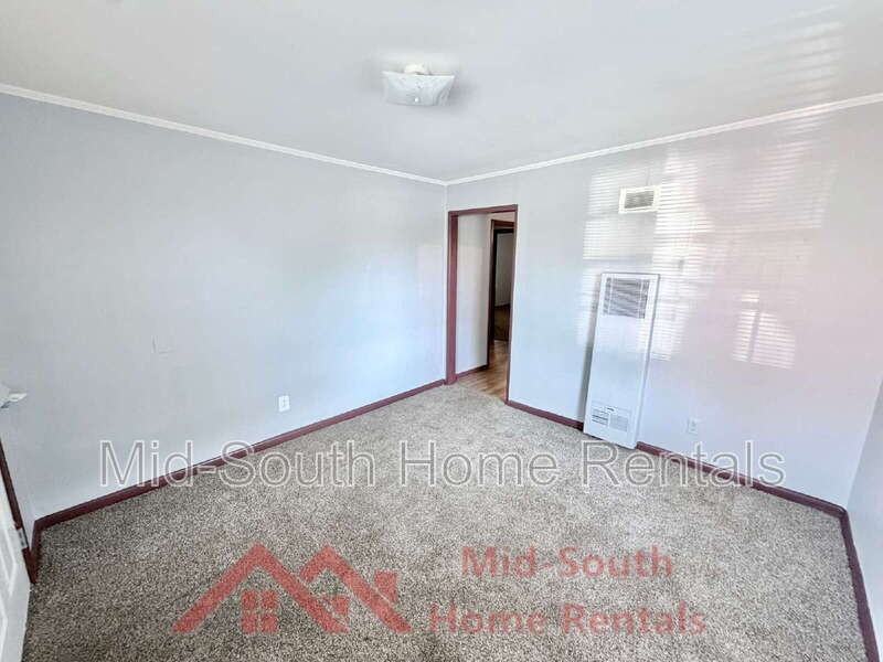 1596 Pennsylvania St - Photo 4 of 16