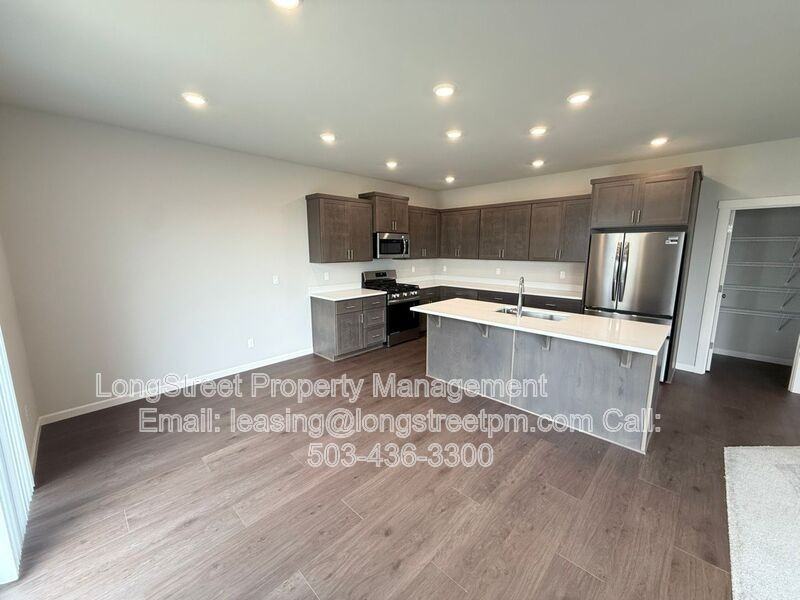 5954 Henshaw St Se - Photo 7 of 36