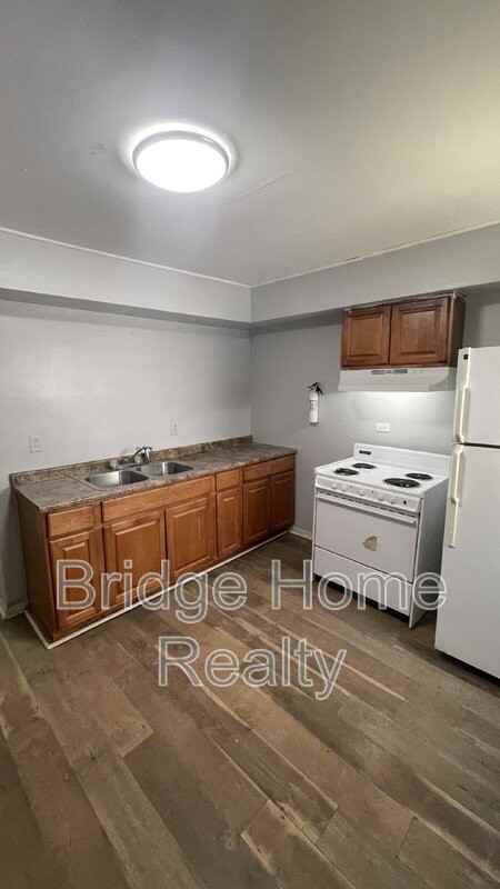 447 Hays Ave #1 - Photo 5 of 20