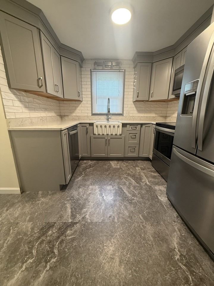 303 Twin Lakes Dr #1 - Photo 4 of 26