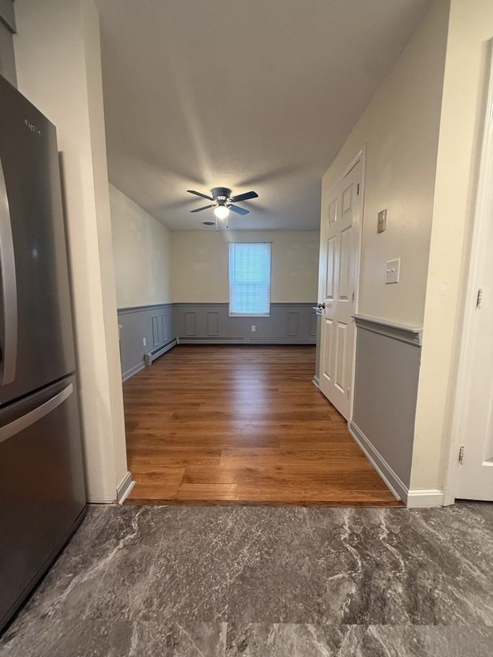 303 Twin Lakes Dr #1 - Photo 7 of 26
