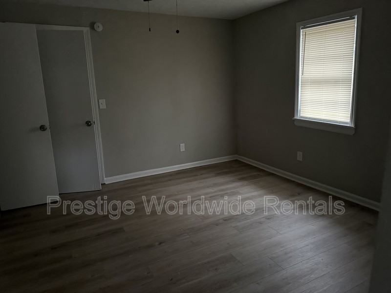 2708 Lumpkin Ct - Photo 7 of 9