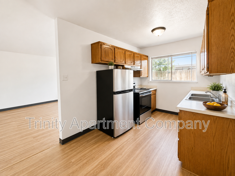 127 General Arnold St Ne