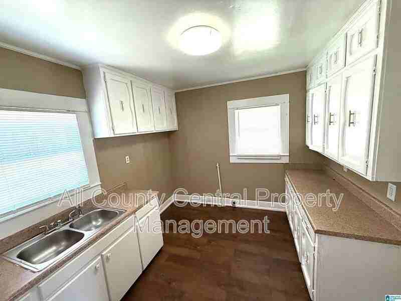 1400 Gulfport St - Photo 4 of 10
