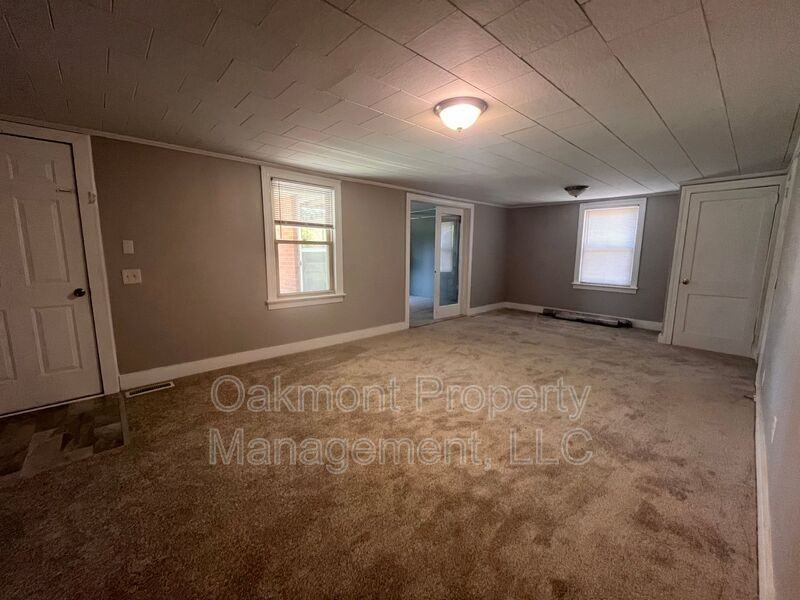 735 Nc Hwy24 - Photo 3 of 15