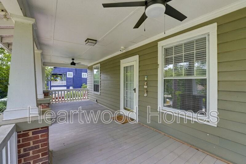 2417 Clark St #B - Photo 5 of 47