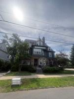 featured image of 600 W High St