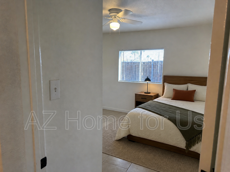2037 N 21st Pl - Photo 7 of 13