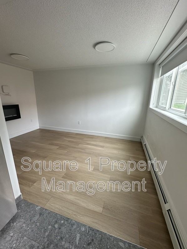 8550 82 Ave Nw #2 - Photo 3 of 6