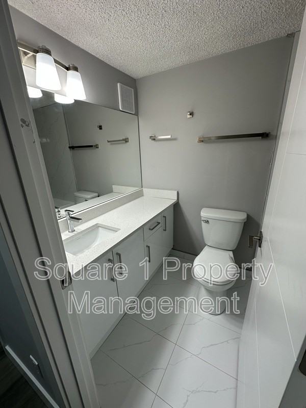 8503 99 St Nw #202 - Photo 5 of 7