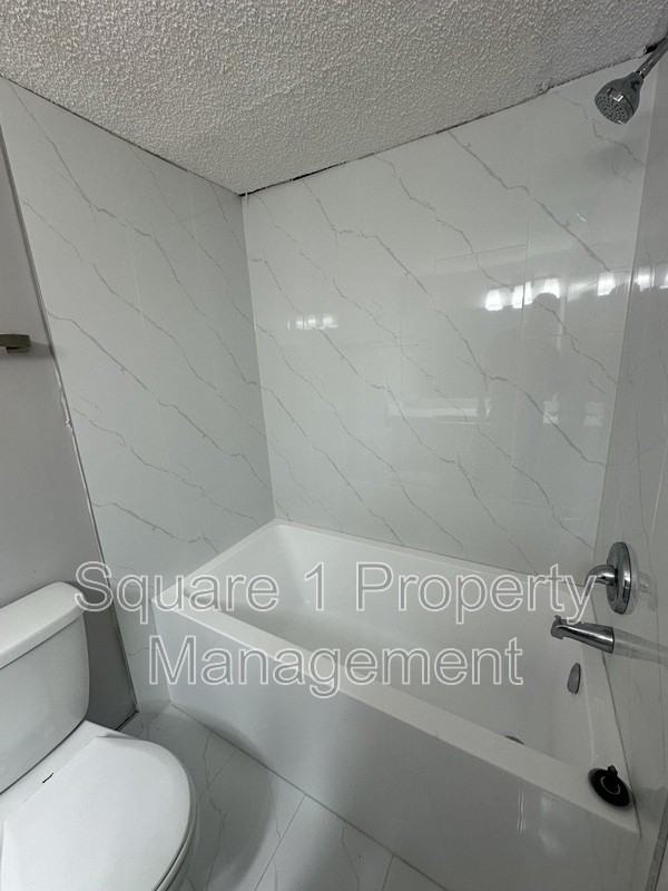 8503 99 St Nw #202 - Photo 6 of 7