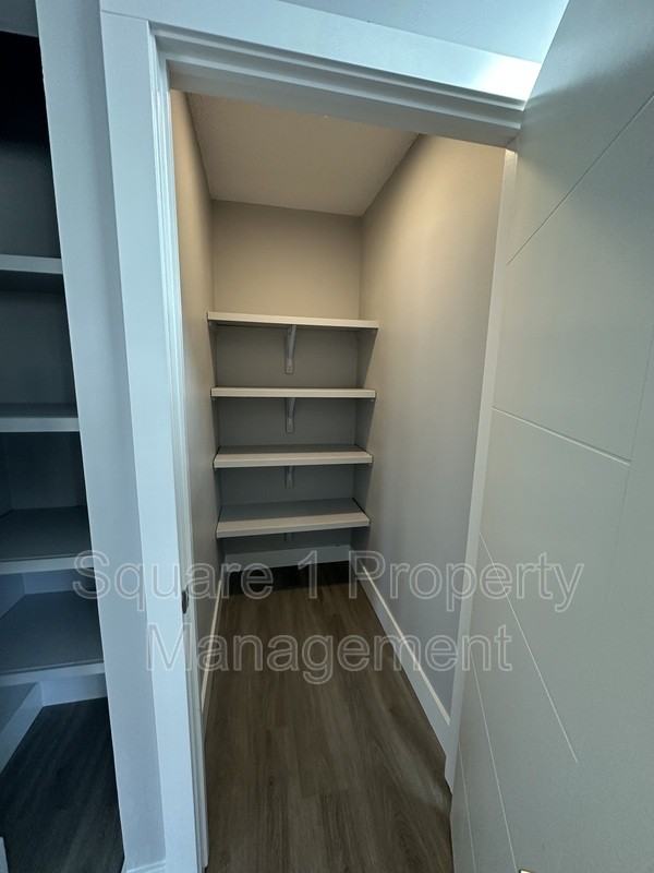 8503 99 St Nw #202 - Photo 7 of 7