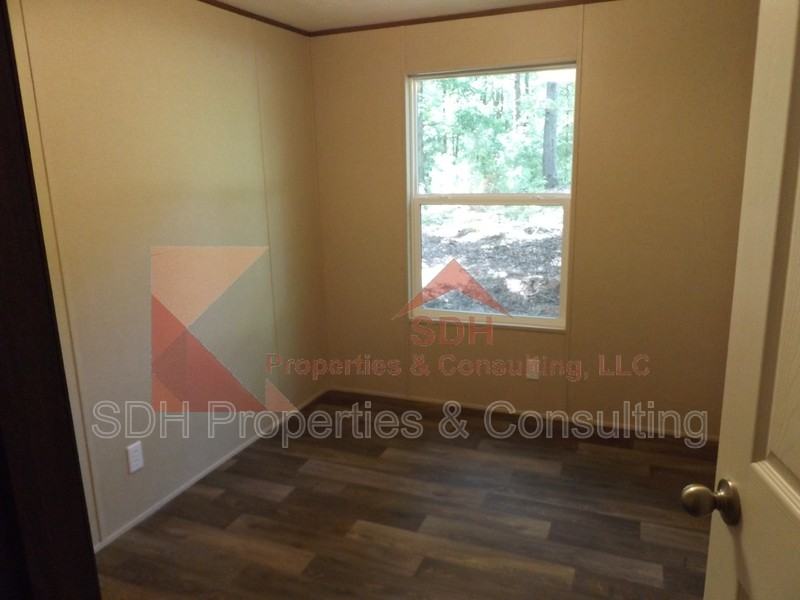 204 Martha Ct - Photo 7 of 10
