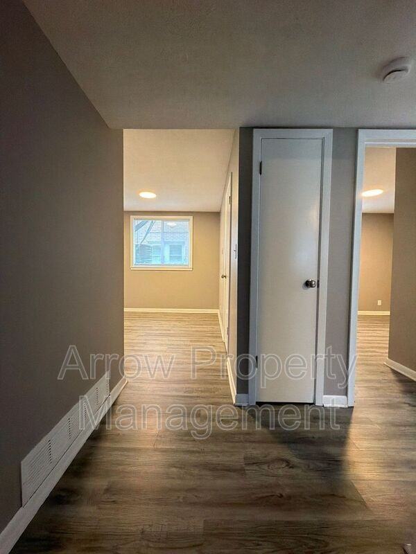 1027 A St #11 - Photo 4 of 12