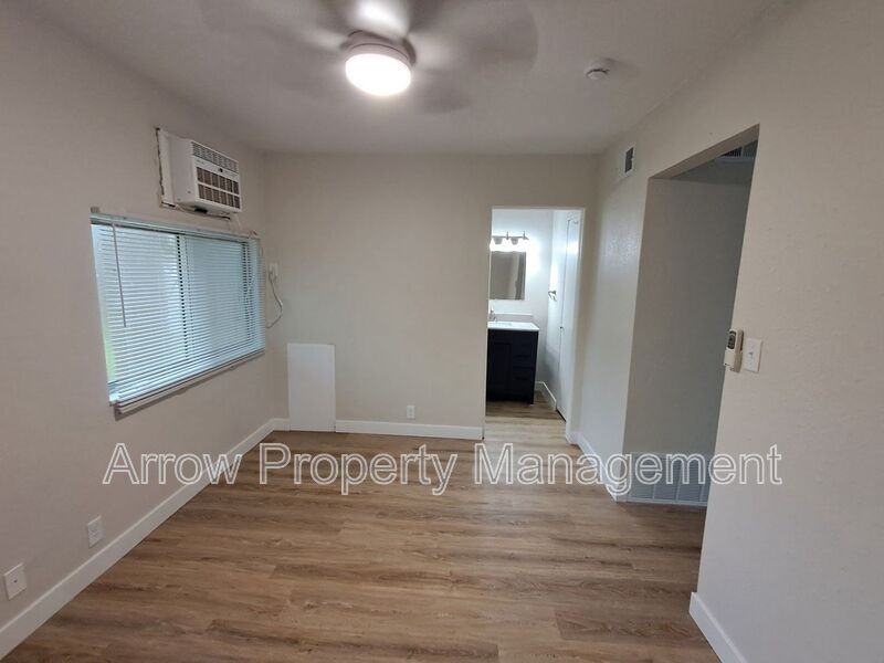 1414 Oakland Rd Ne - Photo 5 of 9