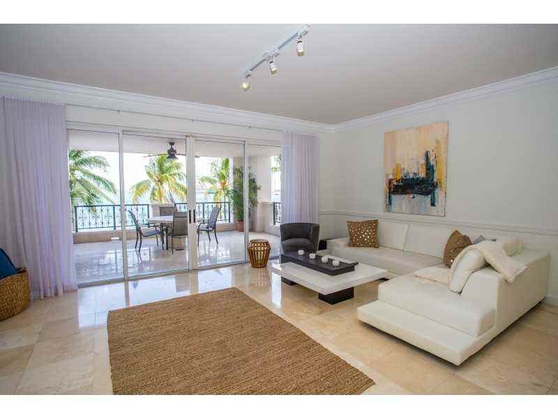 5324 Fisher Island Dr - Photo 2 of 8