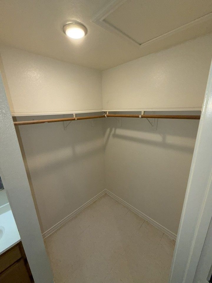 1620 West Avenue D #B - Photo 3 of 7