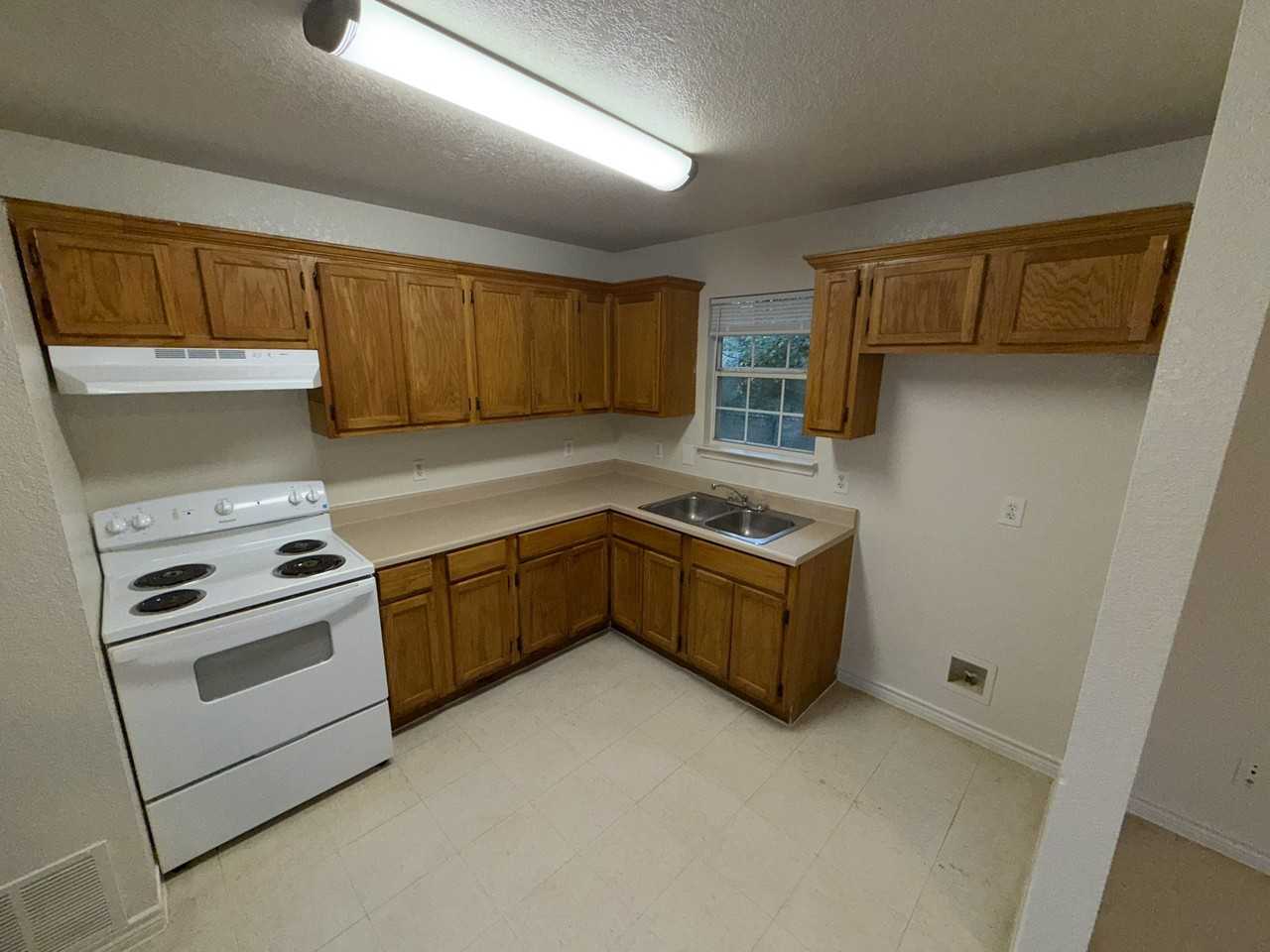 1620 West Avenue D #B - Photo 7 of 7