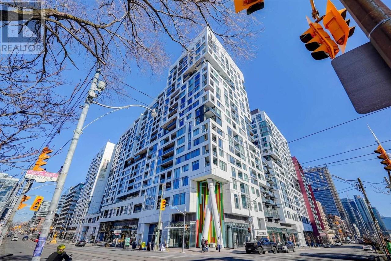 576 Front Street West #627