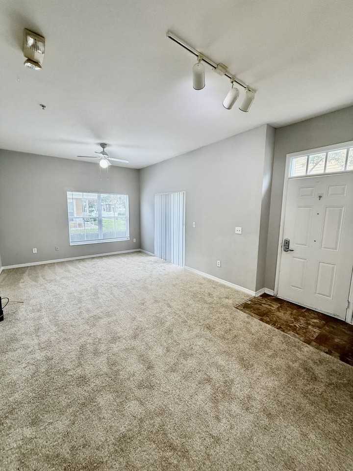 2610 Lodi Cir #102 - Photo 2 of 35
