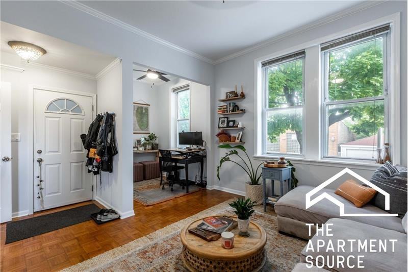 2215 W Wellington Ave #1