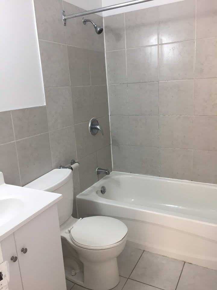 3214 Chemin Sainte-Foy #206 - Photo 5 of 6