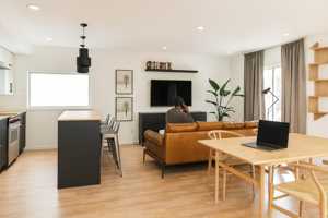 featured image of 2836 Avenue Monseigneur-Gosselin #6