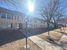 featured image of 650 E 12th St