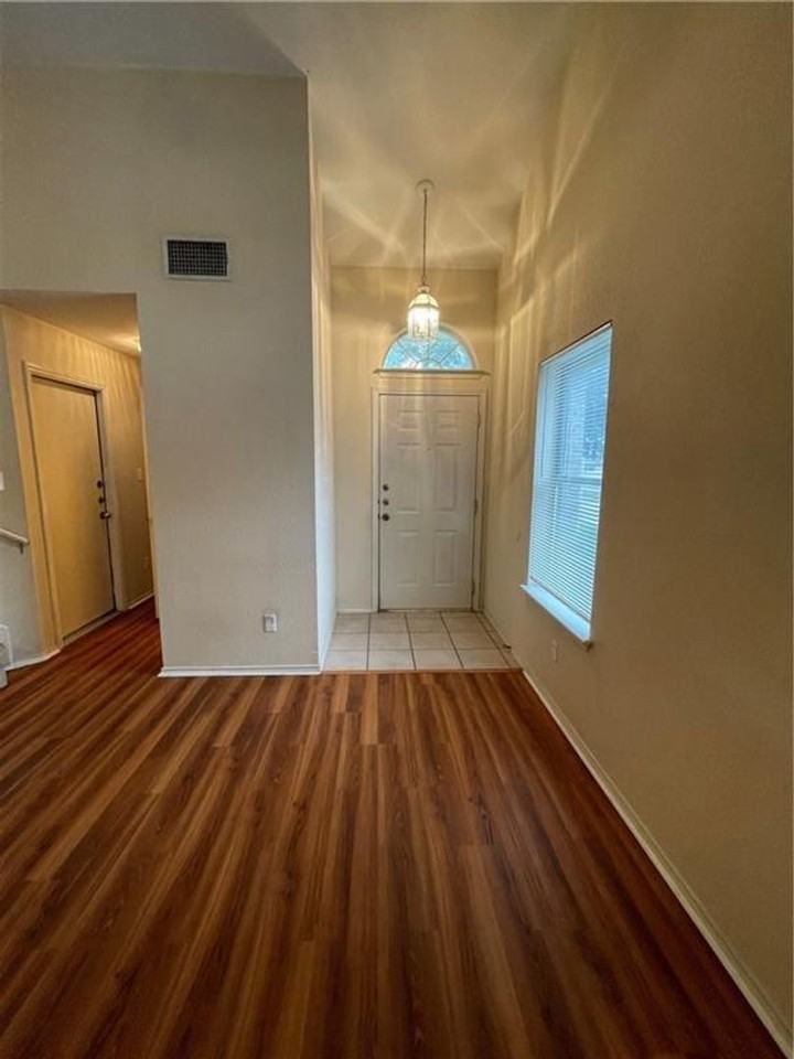 3454 Flowstone Ln - Photo 4 of 17