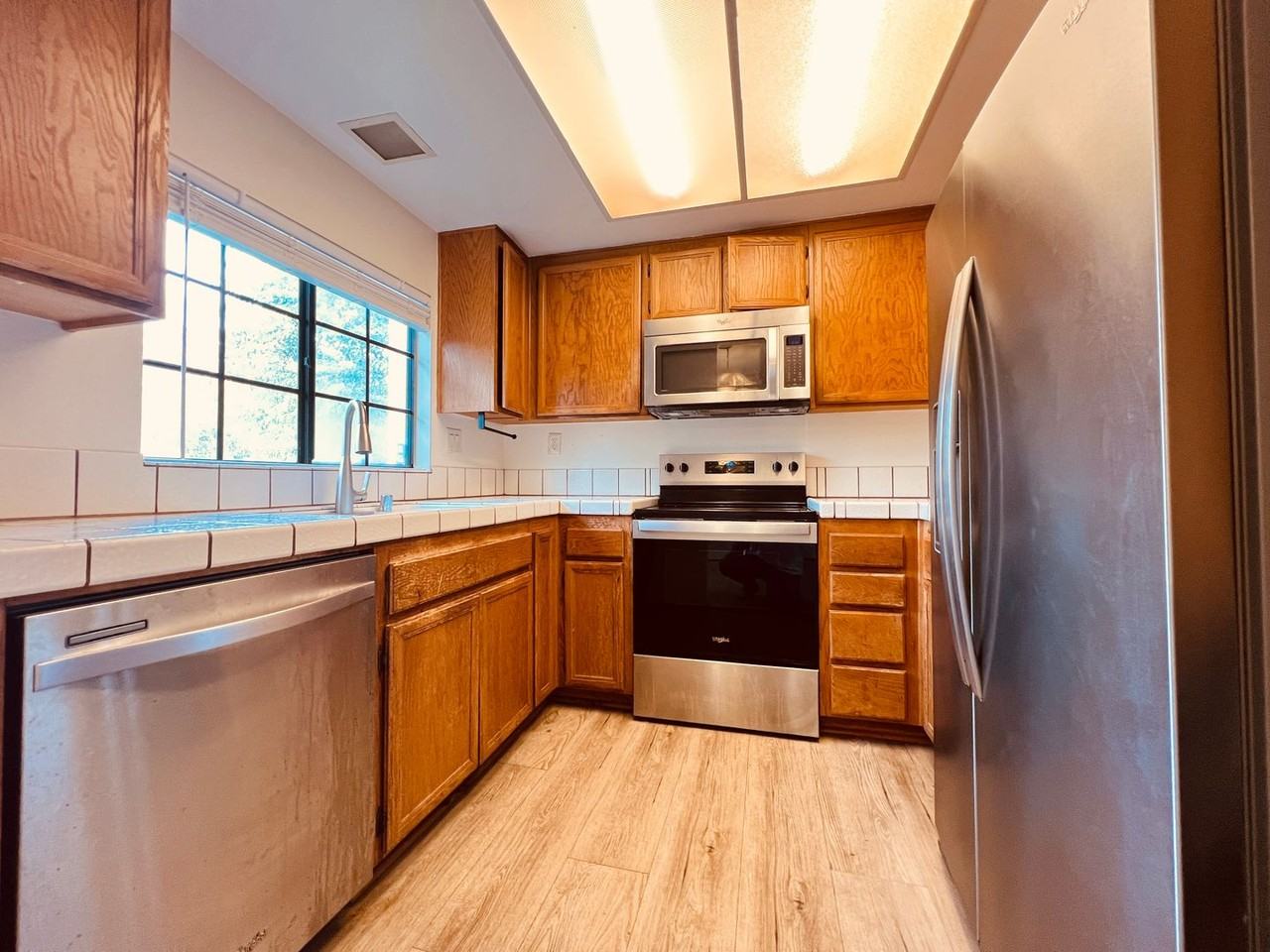 2824 Winthrop Ave - Photo 7 of 14