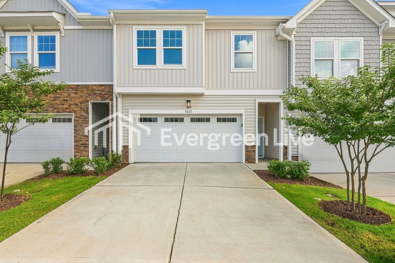 7627 Waypond Ct - Photo 2 of 16