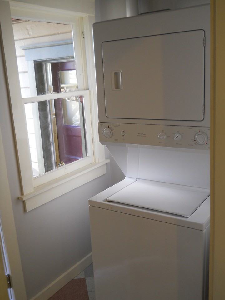 924 Virginia Street - Photo 7 of 11