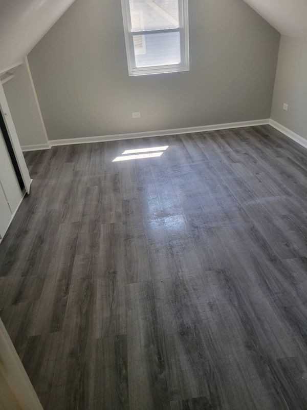 15711 Whipple Ave - Photo 2 of 3