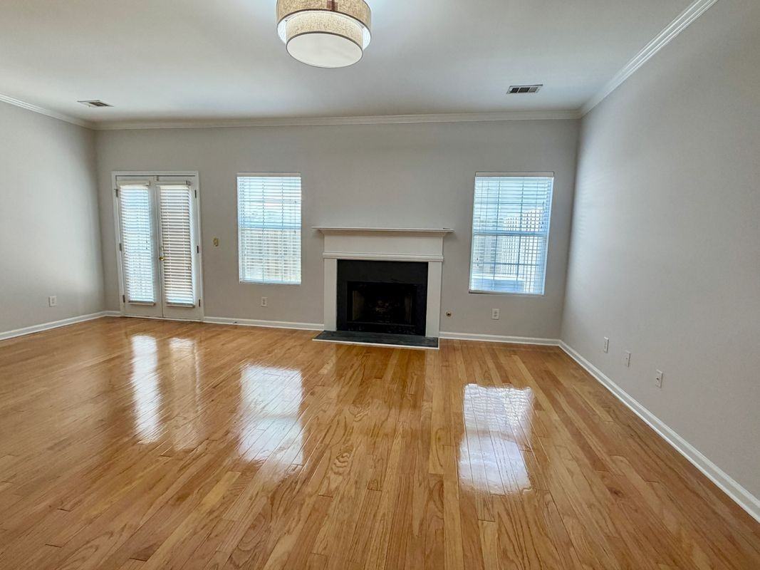 4216 Rogers Creek Ct - Photo 5 of 18