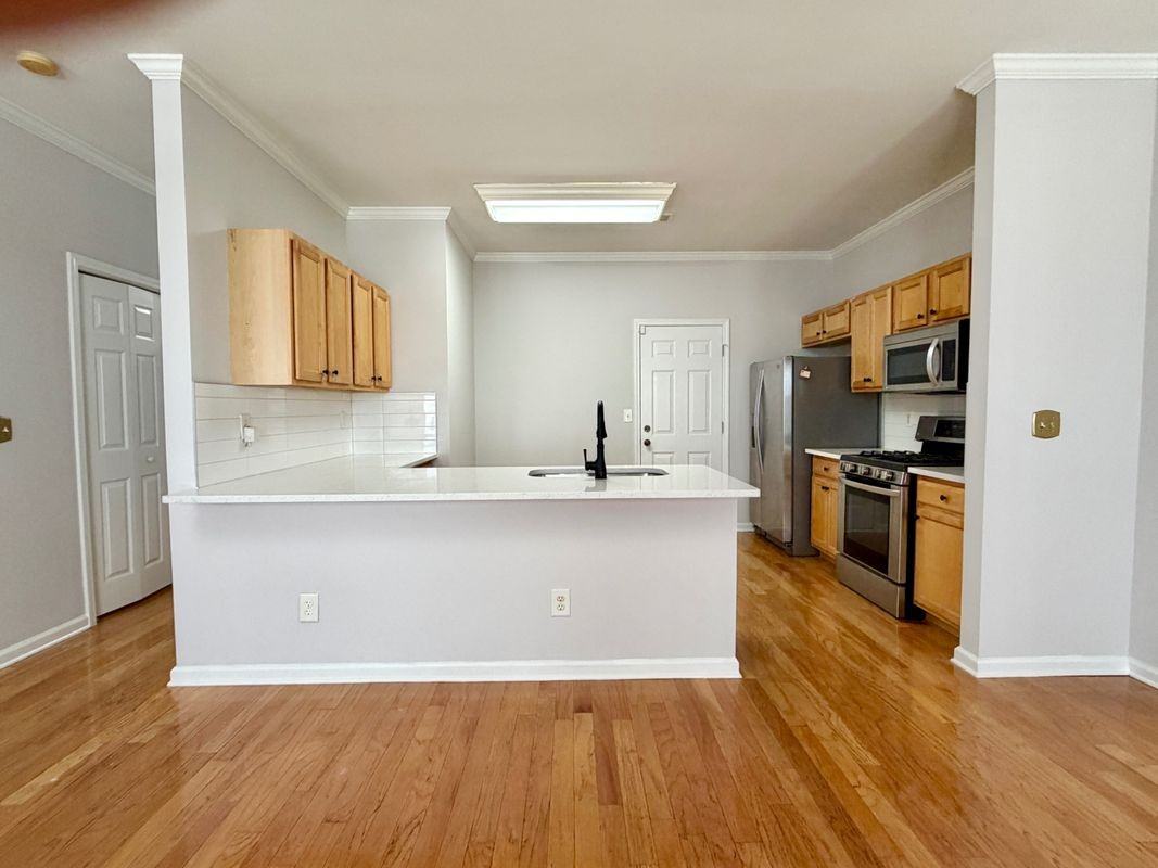 4216 Rogers Creek Ct - Photo 6 of 18
