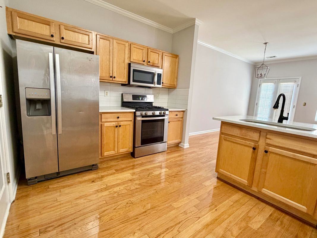 4216 Rogers Creek Ct - Photo 7 of 18