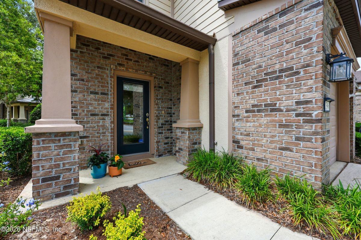 13964 Berryview Rd - Photo 5 of 41